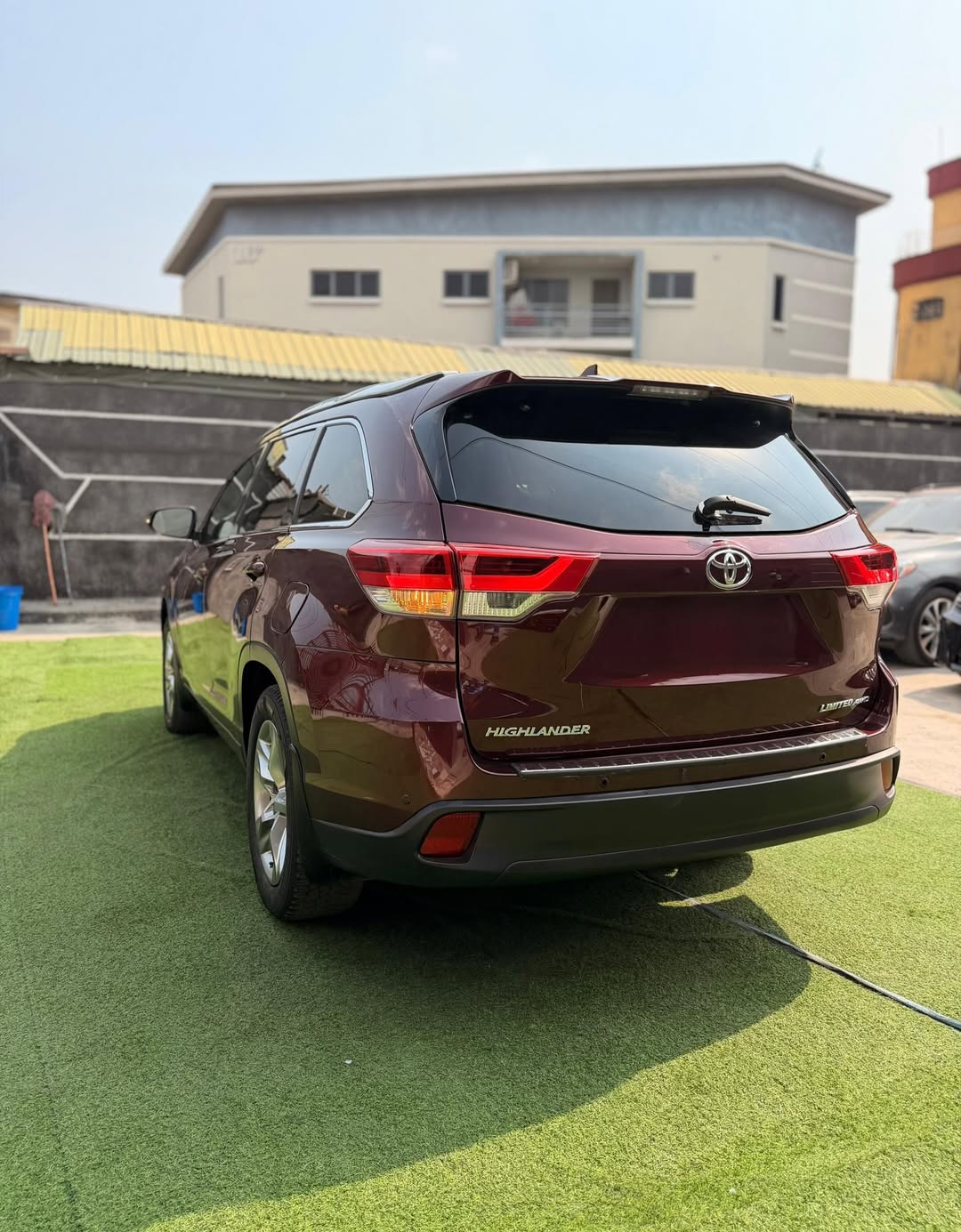 Luxury Loaded 2015 Highlander: Full Tech, Heated Seats & More