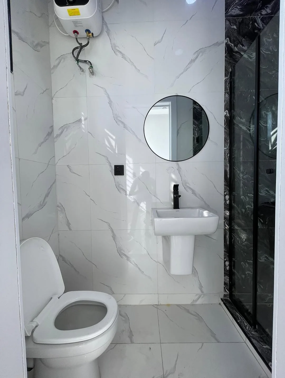 Lekki’s Masterpiece: 4-Bedroom Smart Home in Secure Estate