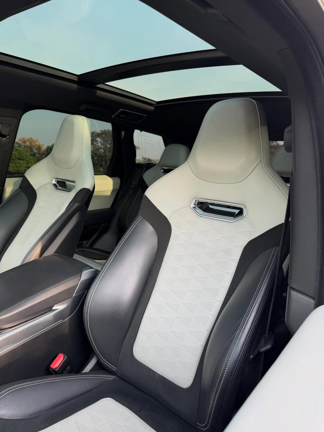 2019 Range Rover SVR: 575HP Beast, Fully Verified