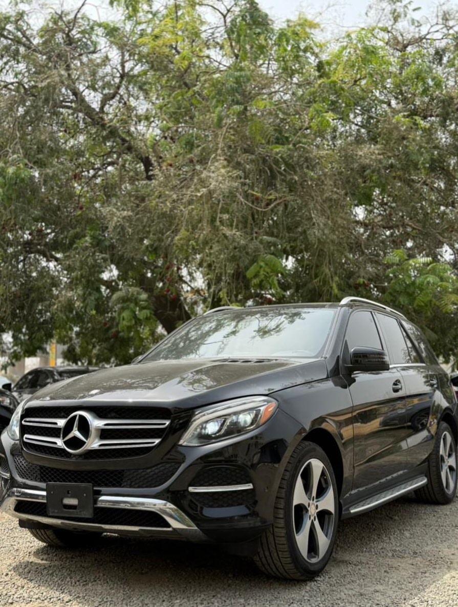 Luxury 2018 Mercedes GLE350: Fully Loaded & Immaculate