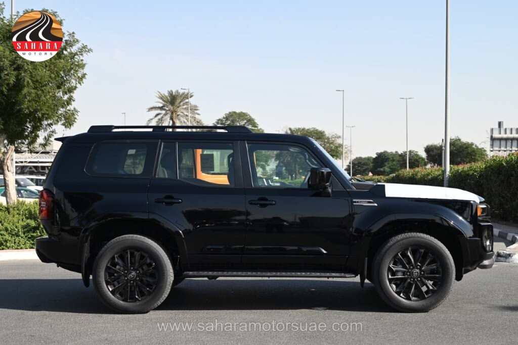 Luxury Prado: 7-Seat Turbo Power & Panoramic Moonroof