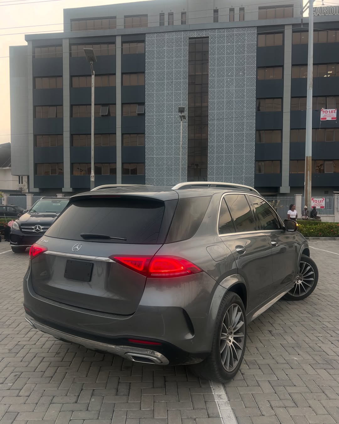 2020 Mercedes GLE350: Luxury SUV, Unbeatable Value