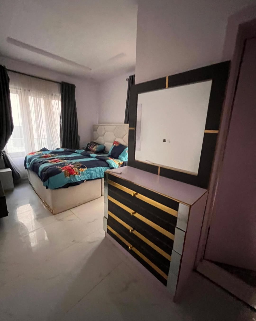 5-Bed Lekki Maisonette: Modern Family Haven