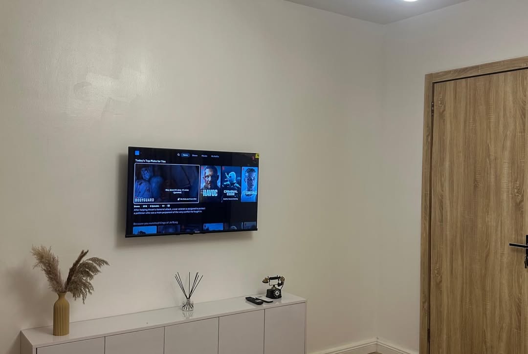 Play, Relax, Live: 2BR Lekki Haven with PS5 & All-Inclusive Luxury