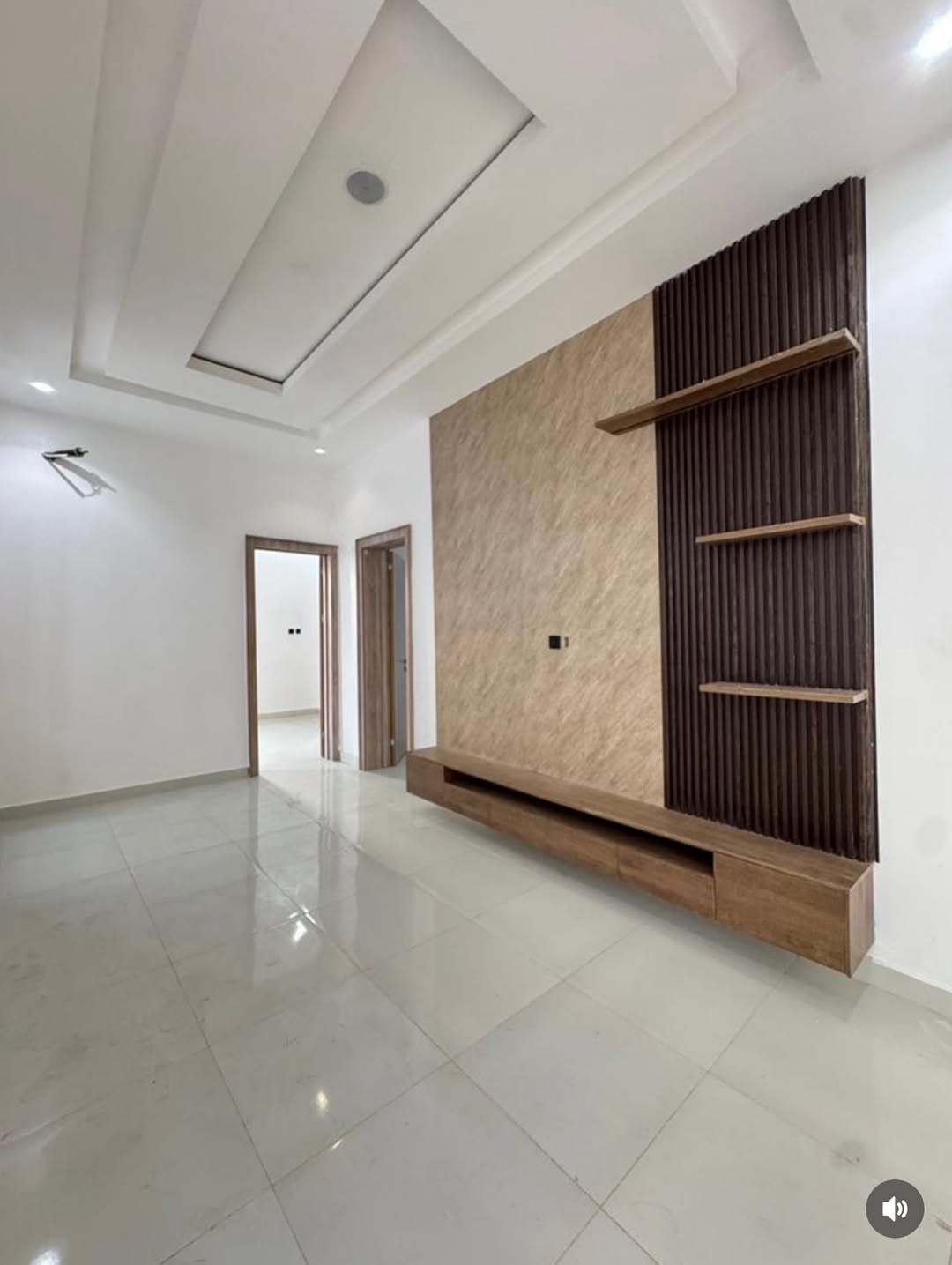 VGC Dream Home: 5-Bedroom Haven with Pool & Smart Features