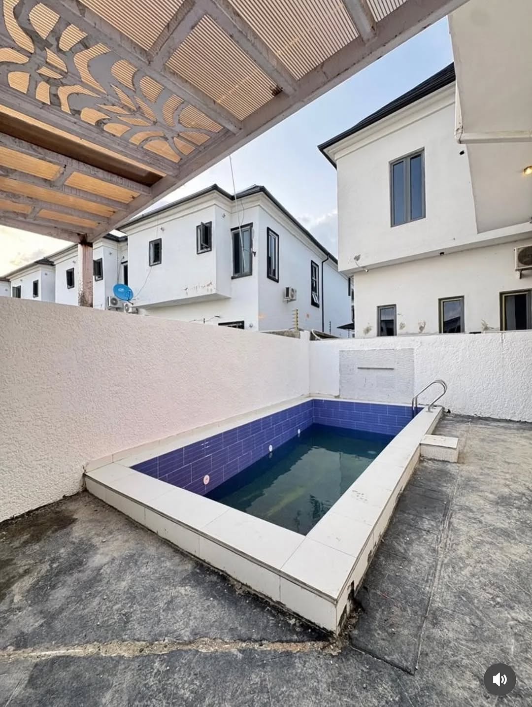 VGC Dream Home: 5BR Luxury Duplex with Pool & Full Automation