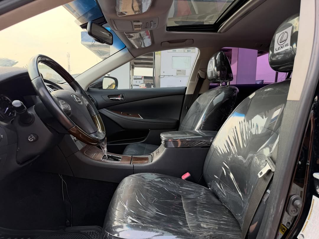 Luxury Redefined: 2010 Lexus ES 350