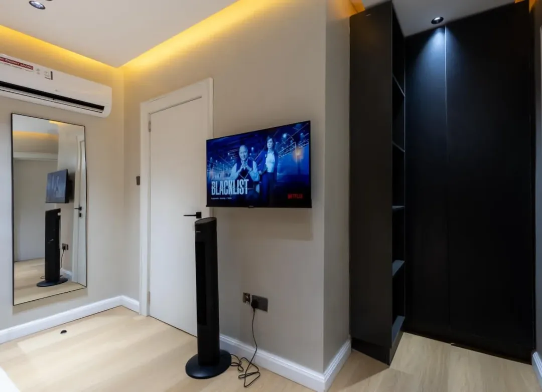 River Park Escape: 2BR with PS5 & 24/7 Power