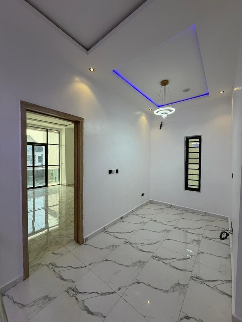 Exquisite 4-Bedroom Duplex in Prime Lekki