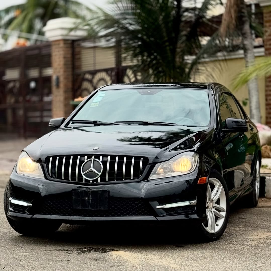 Luxury Ready: 2013 Mercedes C300, Smooth & Solid