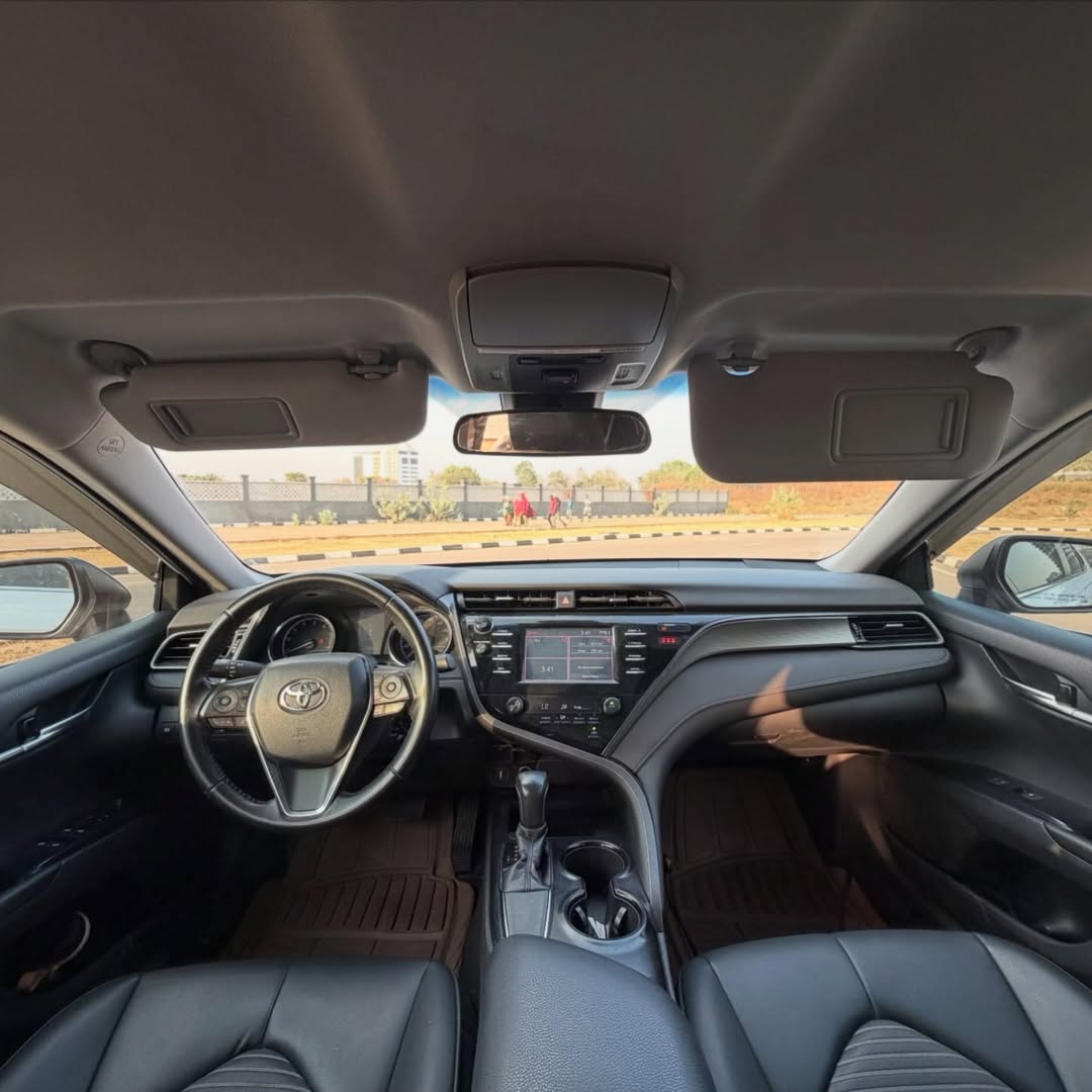 2019 Toyota Camry SE: Luxury Meets Value in Abuja