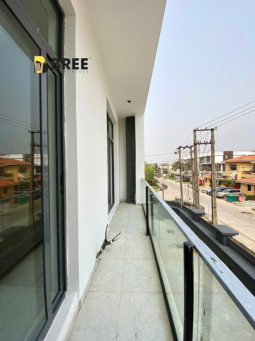 Lekki’s Ultimate 2-Bedroom Oasis with Pool & Gym