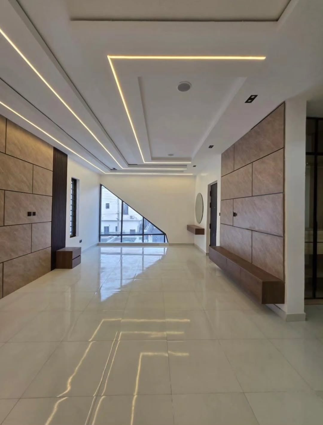 Spacious 5-Bed Duplex with Resort-Style Pool in Ikota