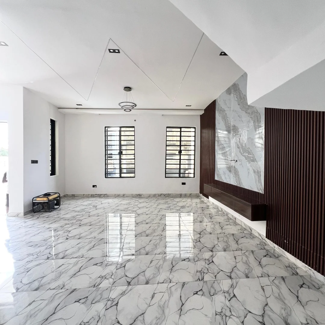 Spacious 4-Bedroom Duplex in Prime Ajah