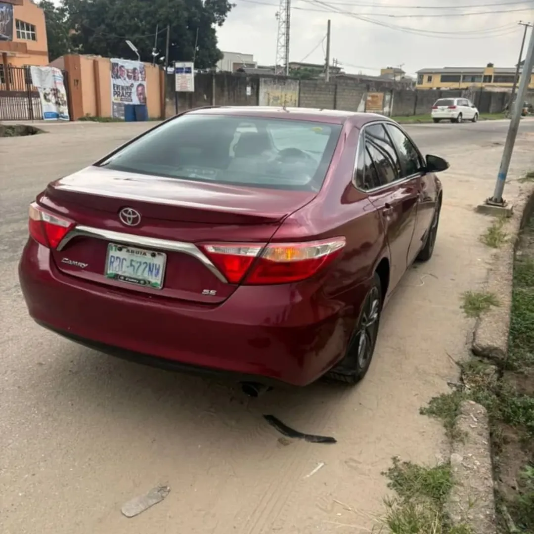 2016 Camry Sport: Perfect & Priced to Sell Fast