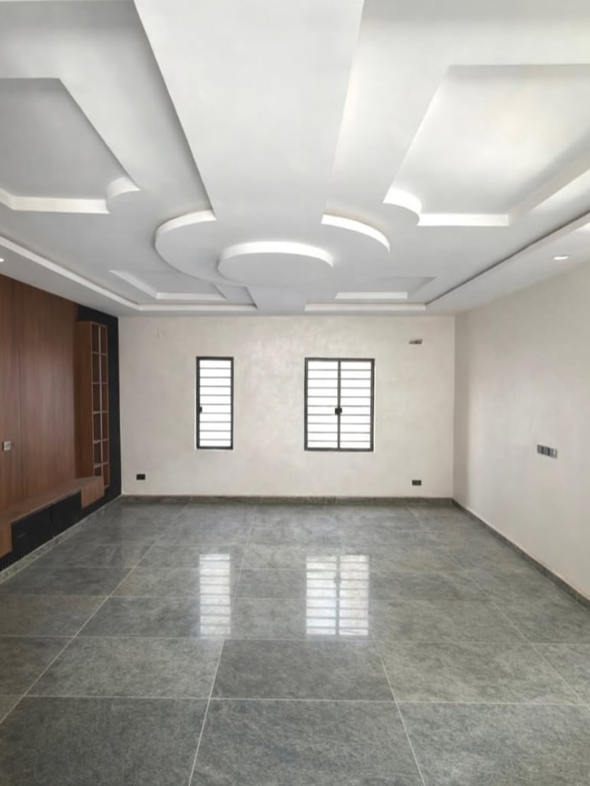 Exquisite 5-Bedroom Haven in Apo: Your Dream Estate Awaits