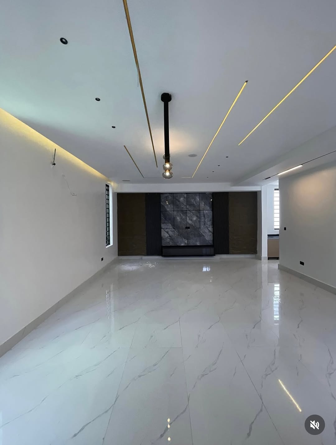 Lekki’s Ultimate 5-Bedroom Estate Oasis with Pool & Cinema