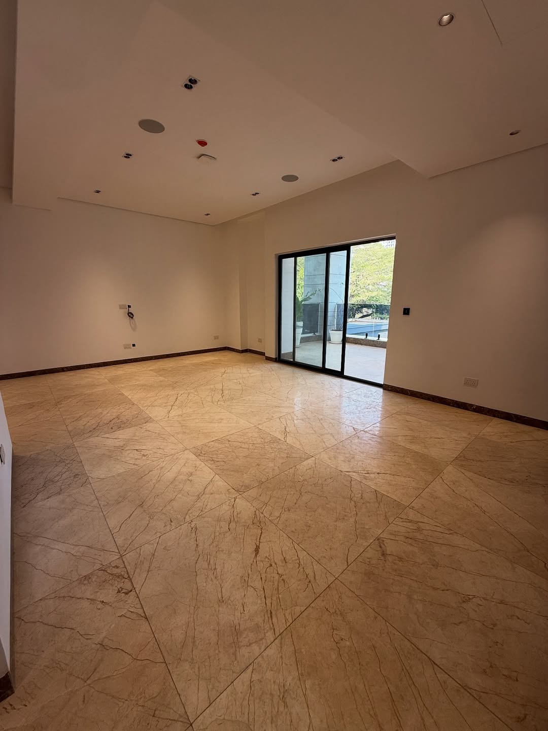 Opulent 7-Bed Smart Mansion in Serene Maitama