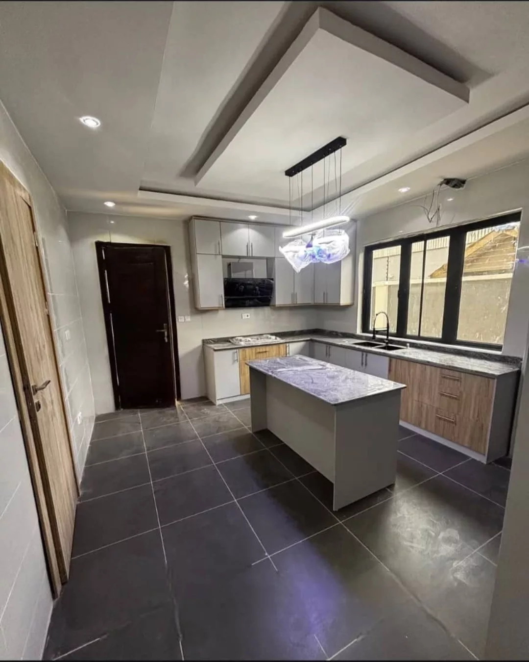 Elegant 4-Bedroom Duplex with Pool & Gym in Ogudu GRA