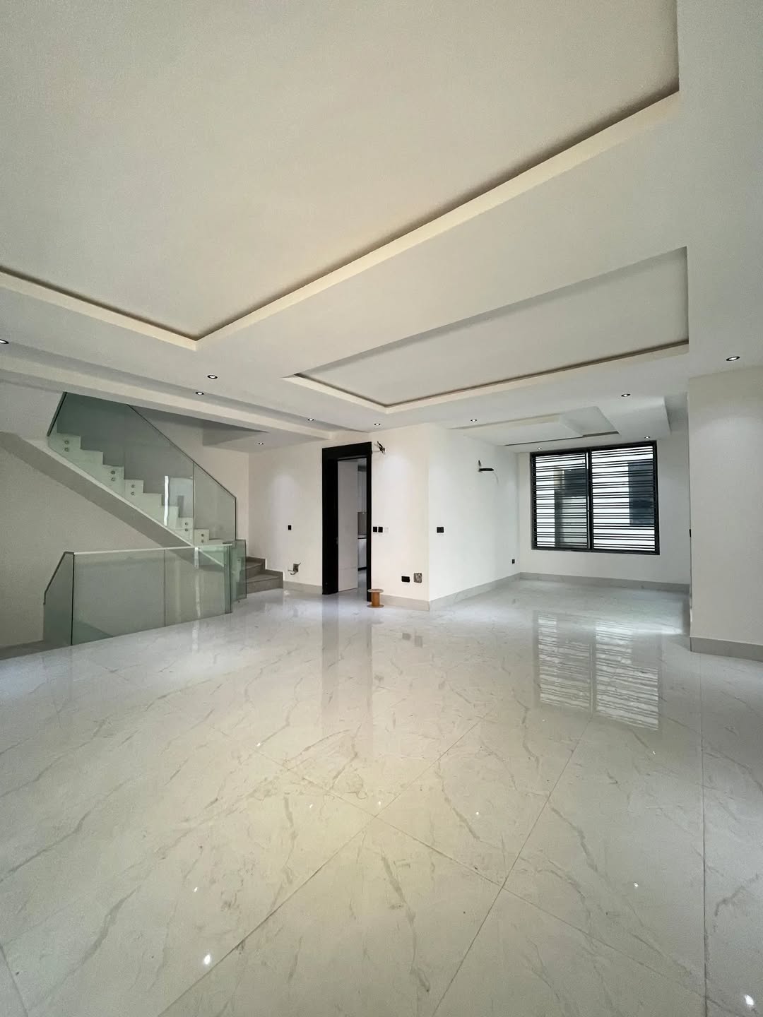 Luxury Ikoyi Estate Duplex with Pool & Gym