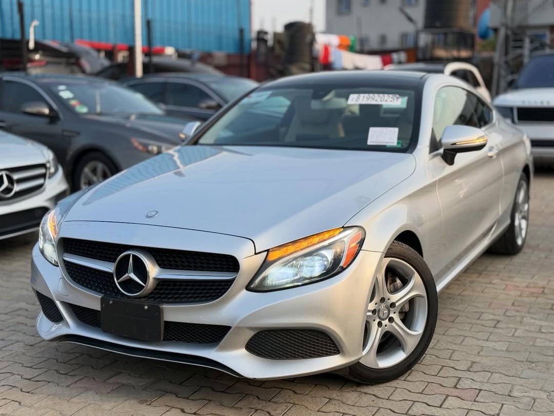 Luxury 2017 C300 Coupe: Panoramic Roof, Cream Interior