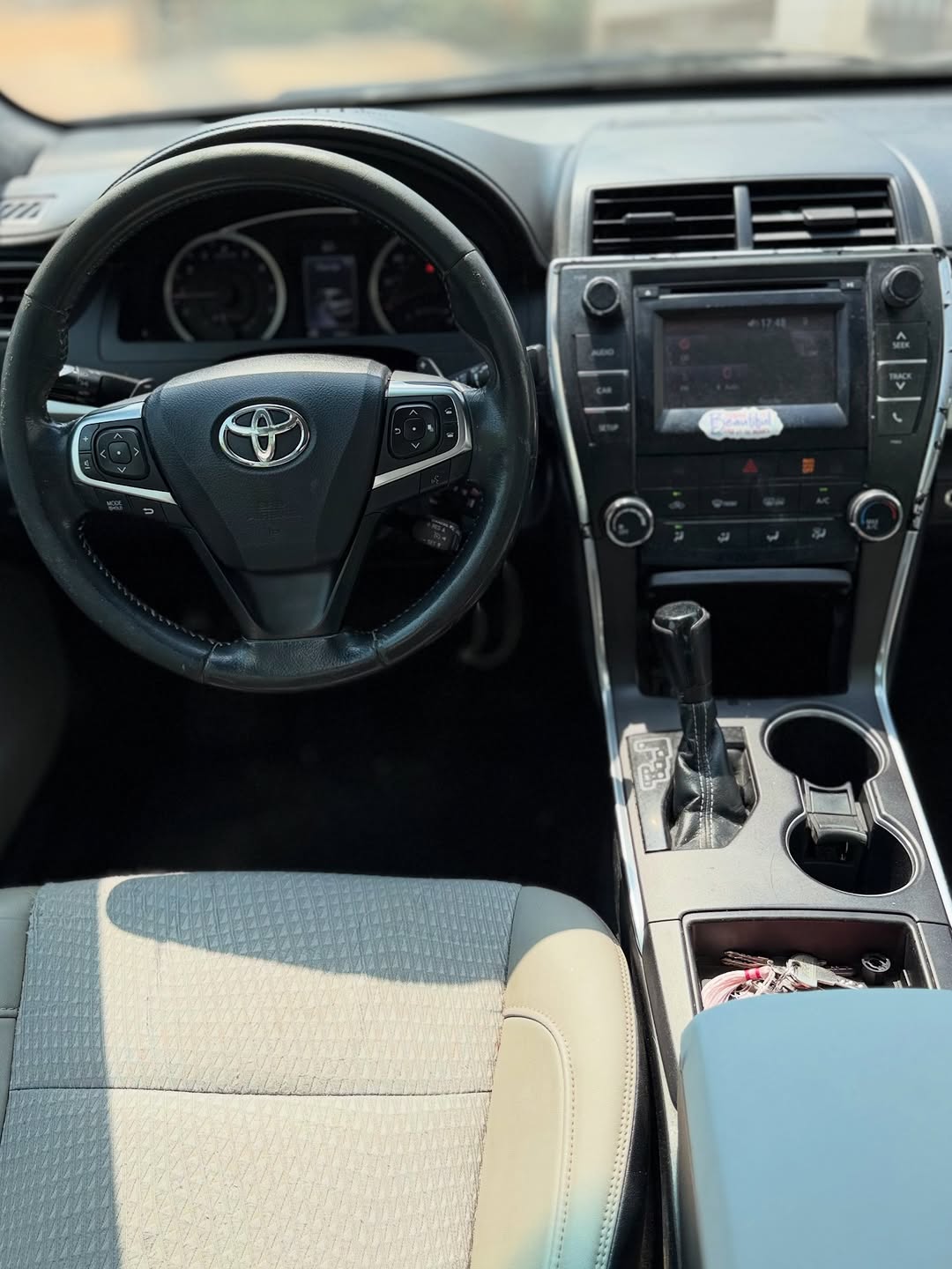 2016 Camry SE: Luxury Meets Value