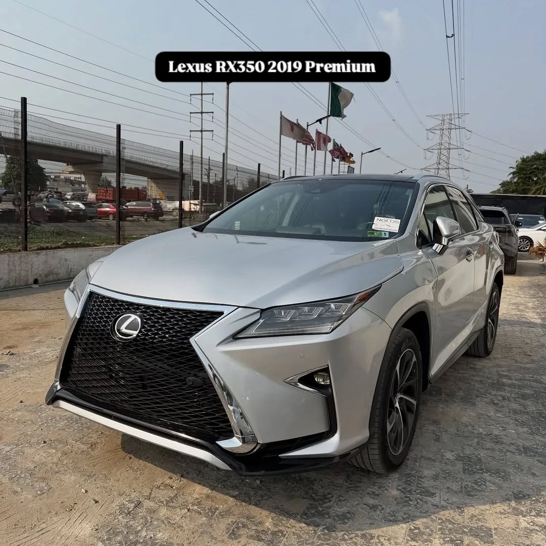 Luxury Awaits: 2019 Lexus RX350 Premium