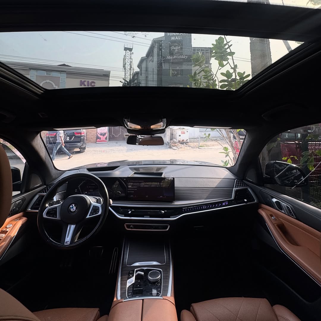 Command The Road: 2024 BMW X7 M50i V8