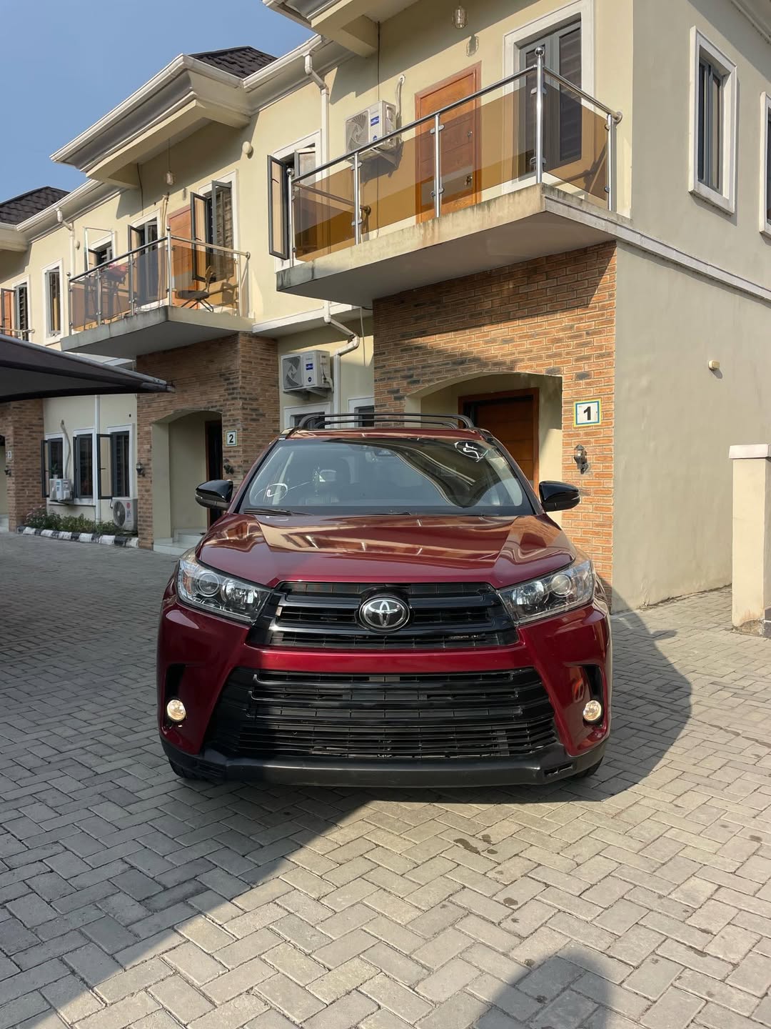 2017 Highlander SE AWD: Super Clean & Ready for Lekki