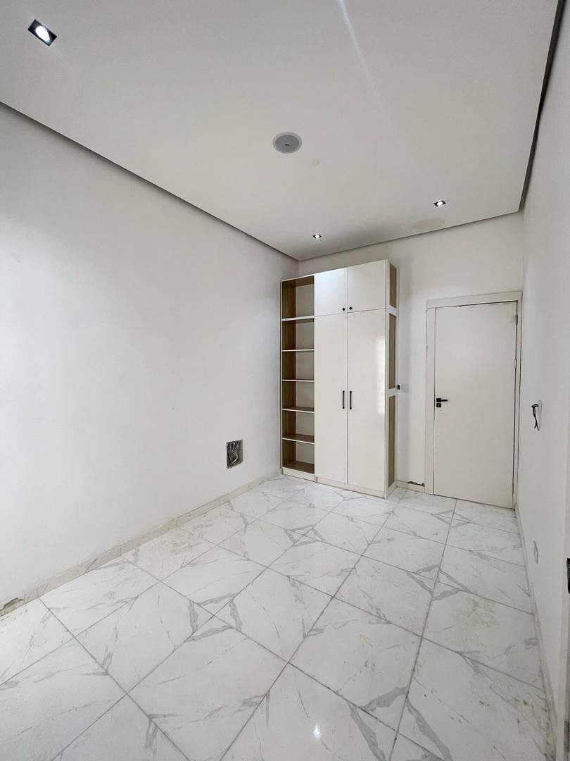 Luxury 5-Bed Duplex with Pool in Prime Lekki