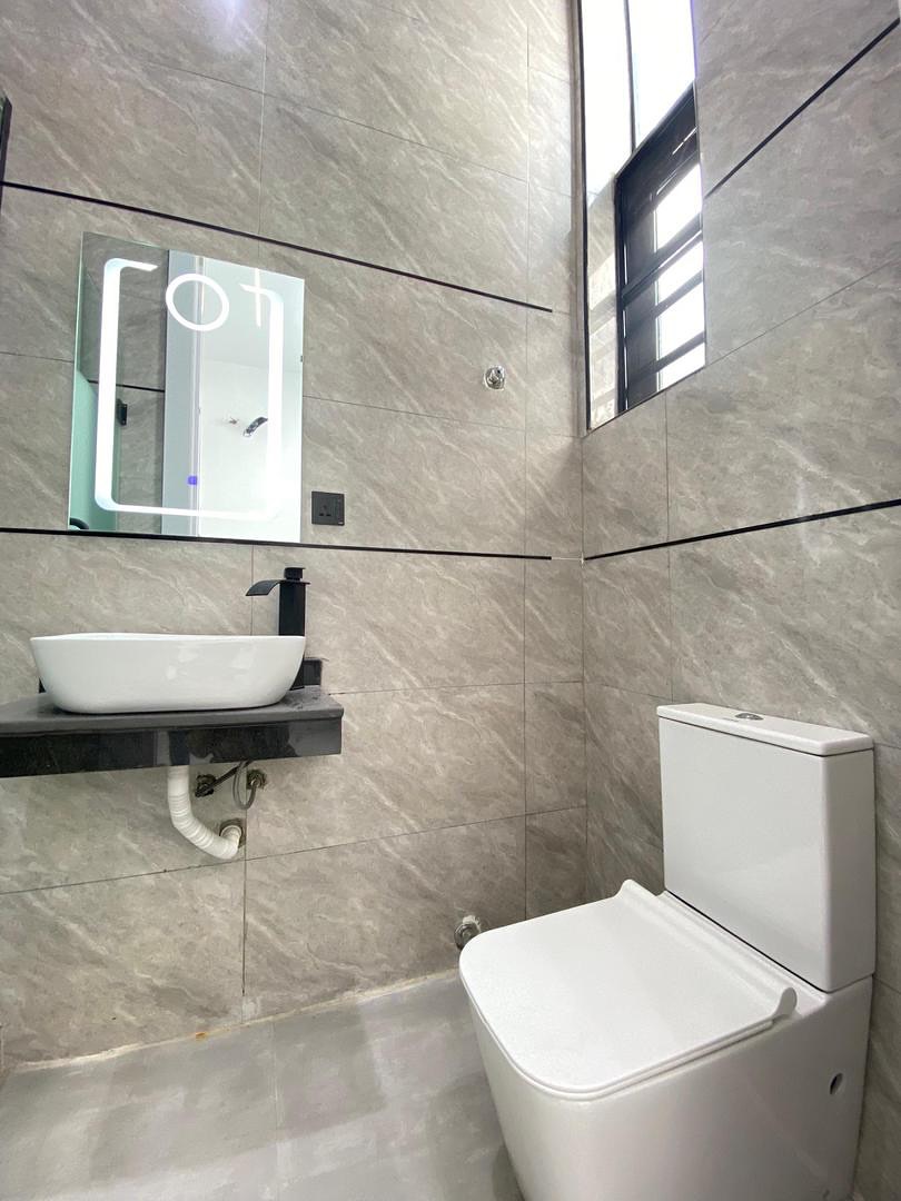 Spacious 5-Bedroom Haven in Serene Chevron Estate