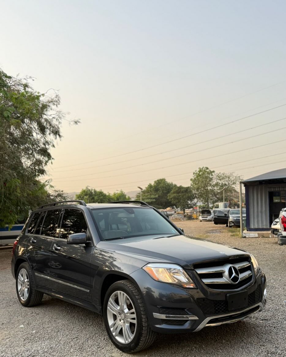 Luxury SUV: Panoramic Roof, Keyless & Full Options