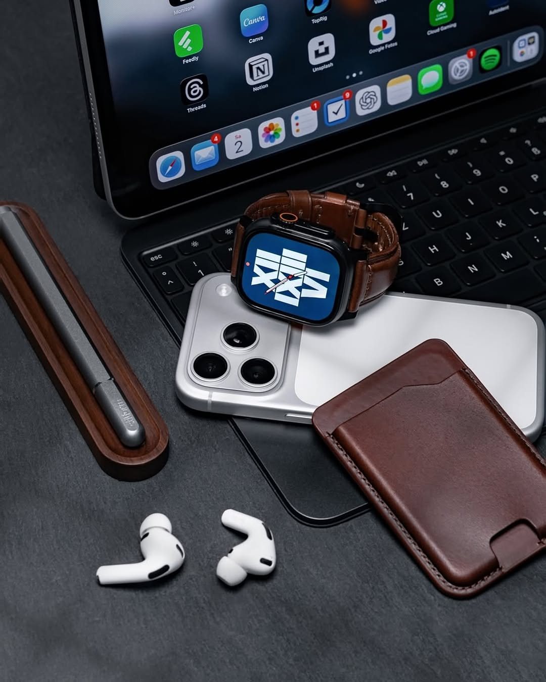 Tech Paradise: Gadgets Delivered Fast!