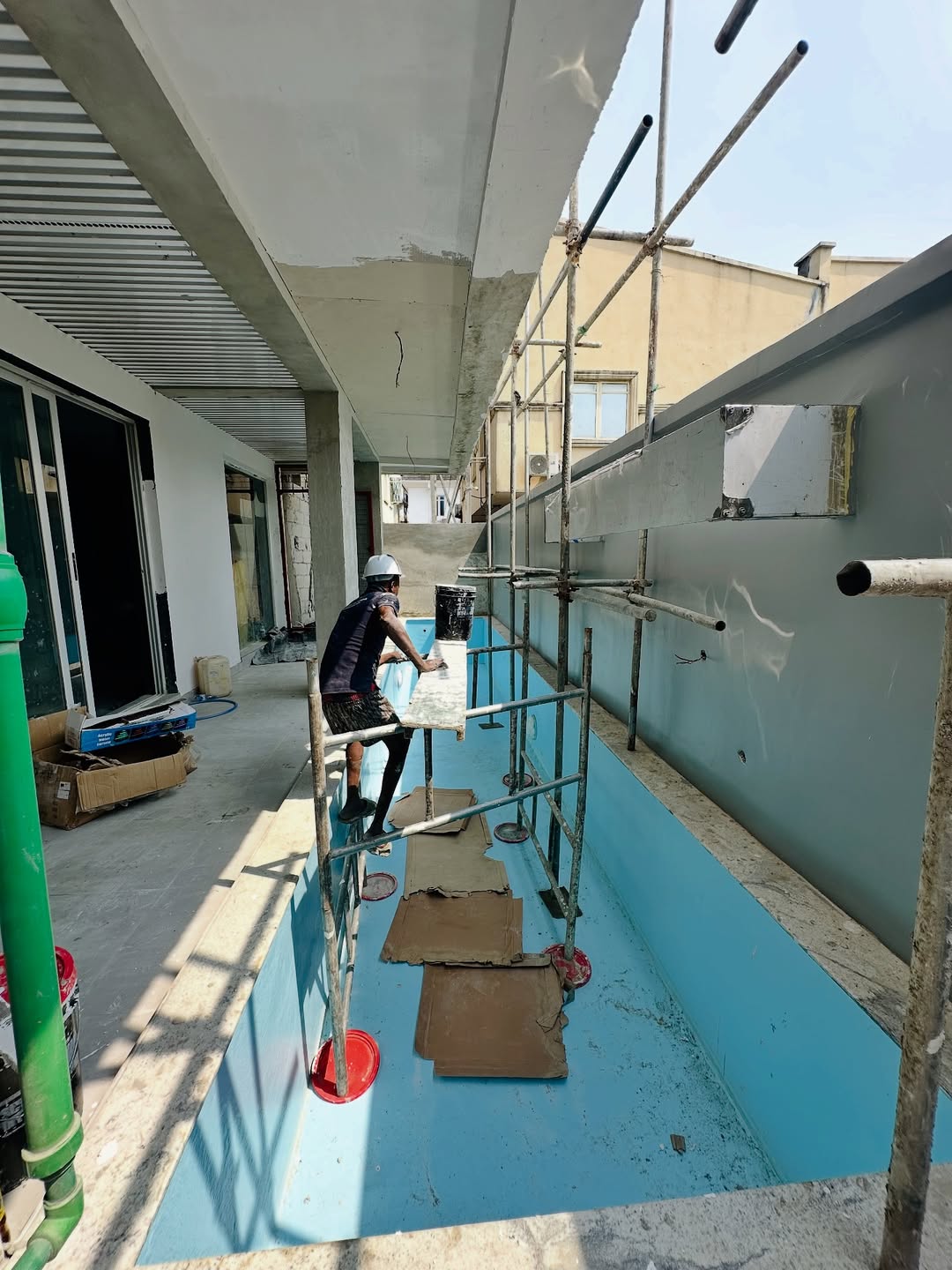 Lekki’s Finest 2-Bed Haven: Pool, Gym & Elevator