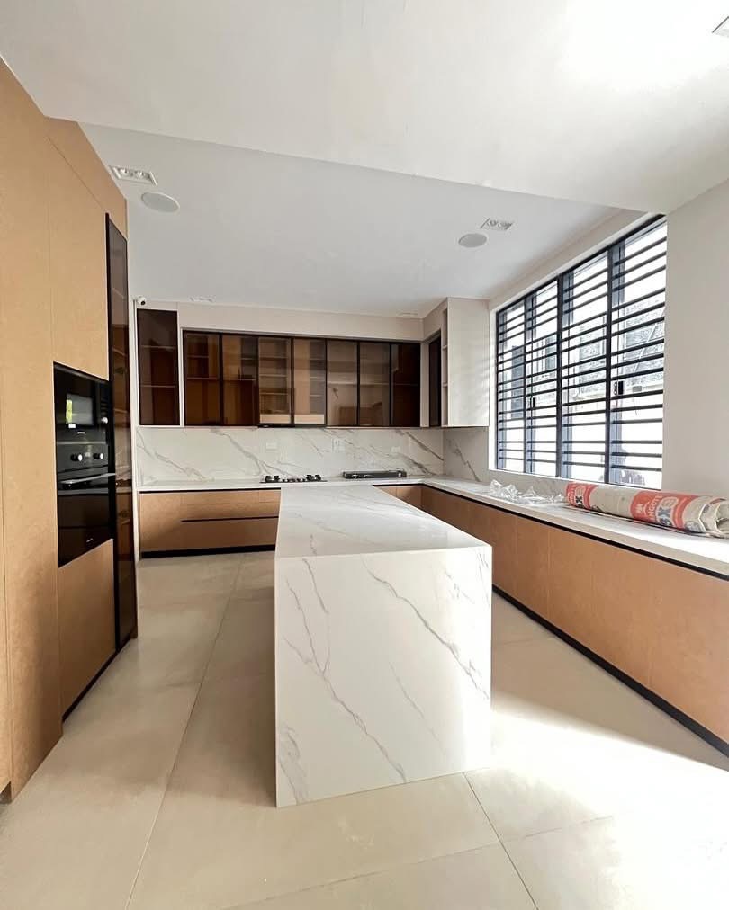 Lekki’s Ultimate 5-Bedroom Haven with Cinema & Pool