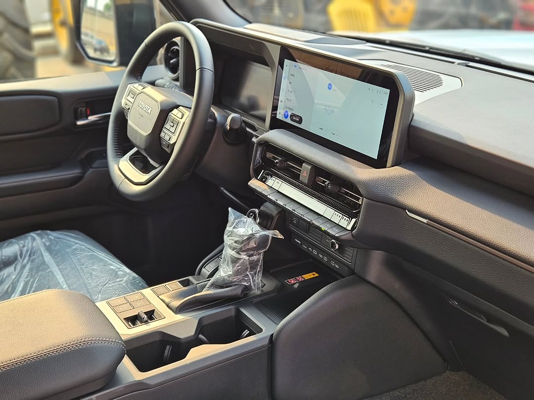 2025 Prado Adventure: Ultimate Luxury Meets Unstoppable Off-Road Power