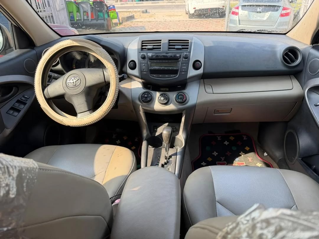 2007 RAV4: Perfect Gear, Leather & Rims. 8.9M