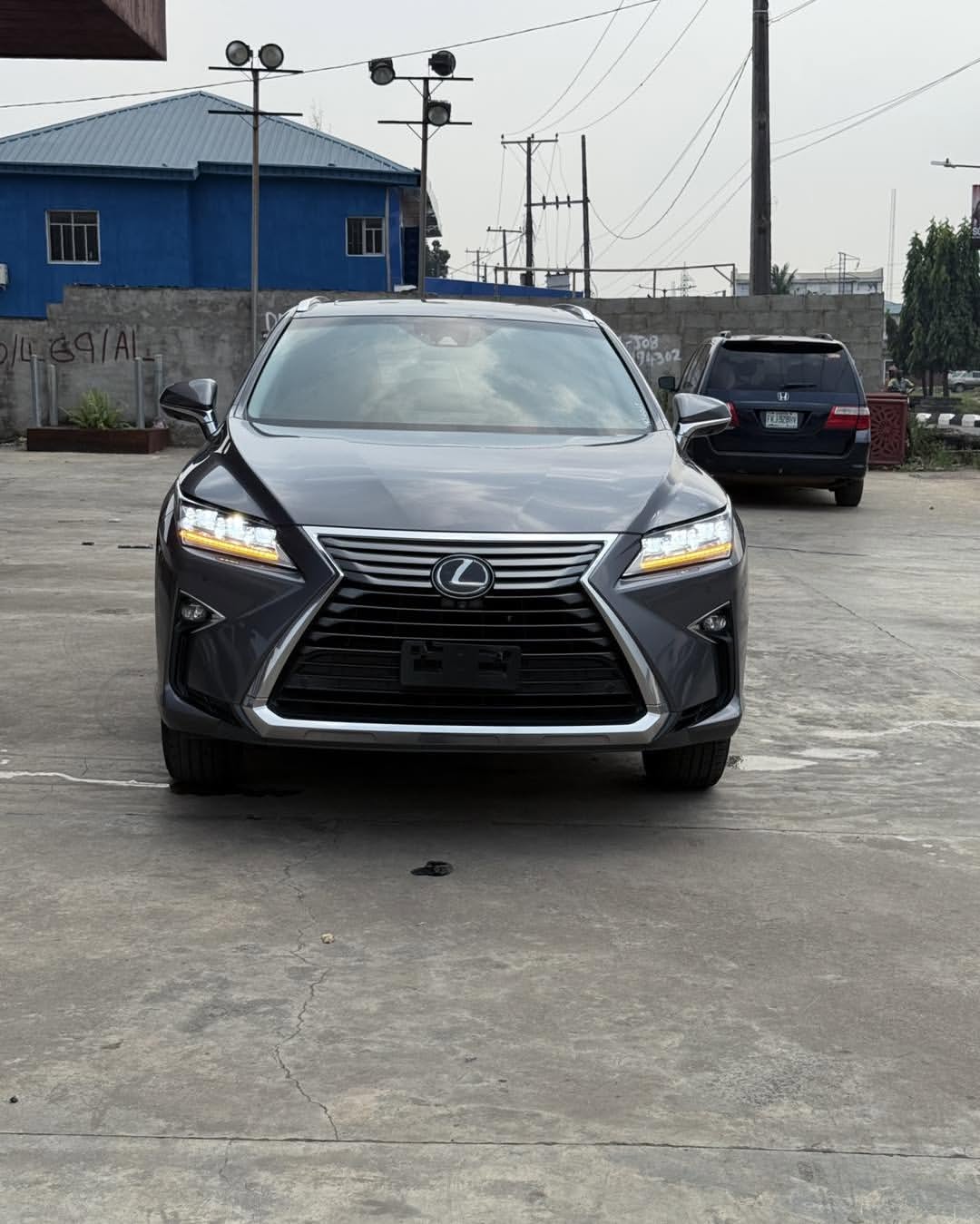 Luxury 3-Row Lexus RX350L w/ 360° Camera