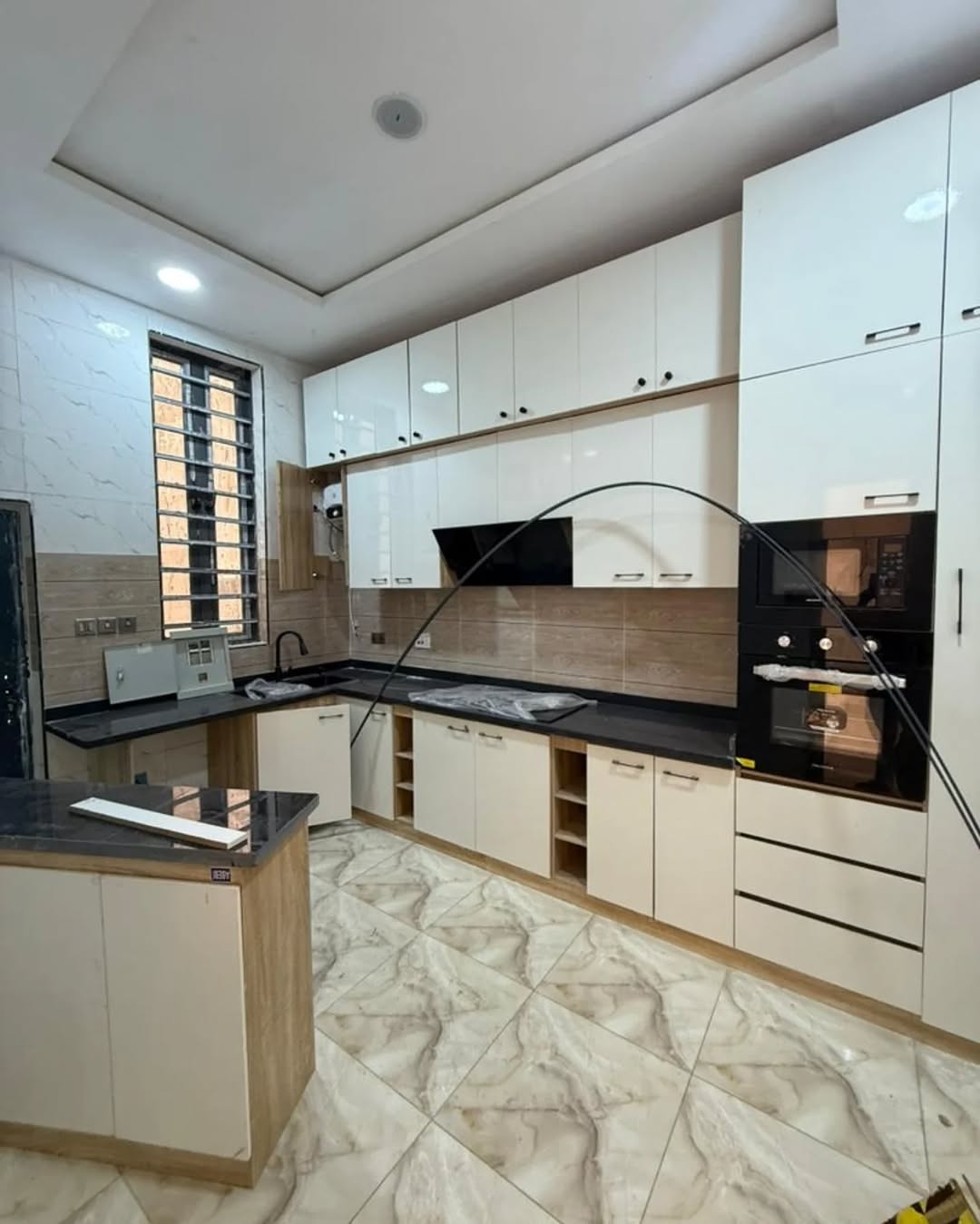 Ajahn’s Exclusive 3-Bed Terrace Duplex with Solar & BQ