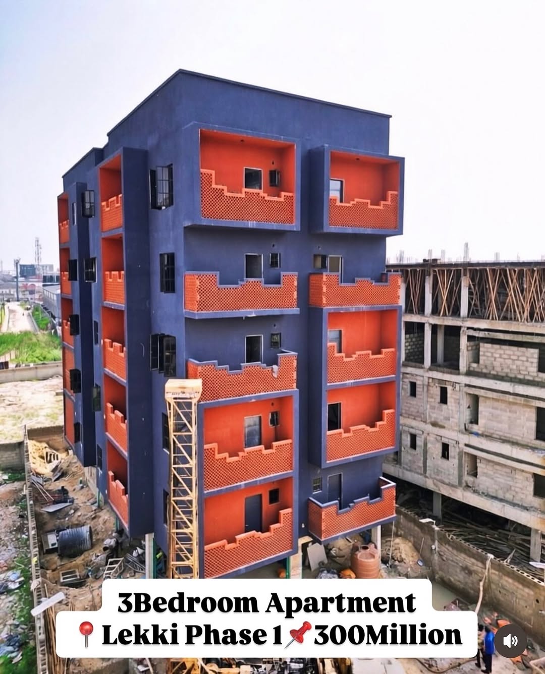 Lekki Phase 1 Gem: 3-Bedroom with Rooftop Terrace