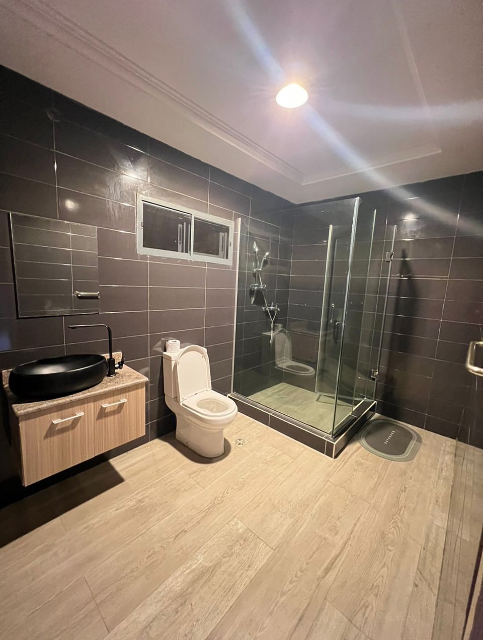 Lekki’s Premier Shortlet: Panoramic Views & 24/7 Power