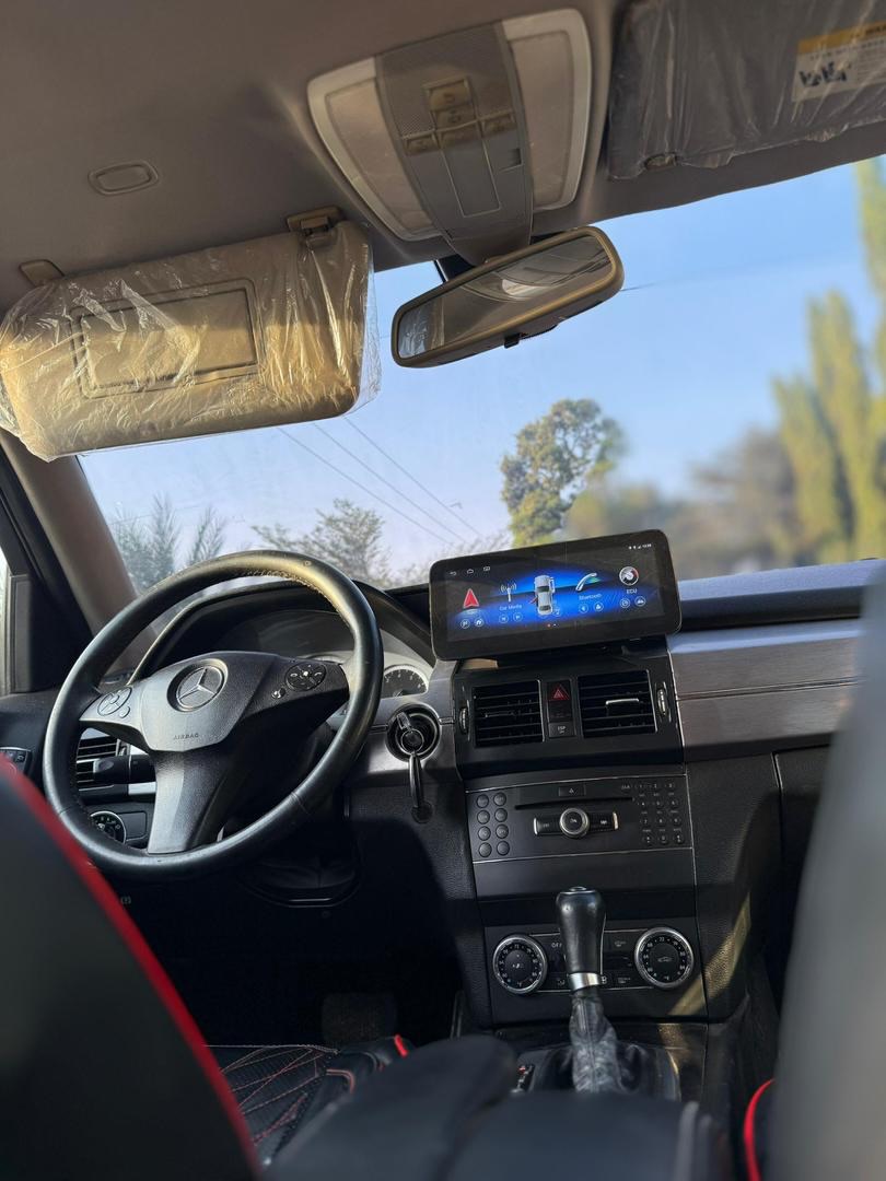 Distress Sale: 2010 Mercedes GLK350, Just ₦9.5M