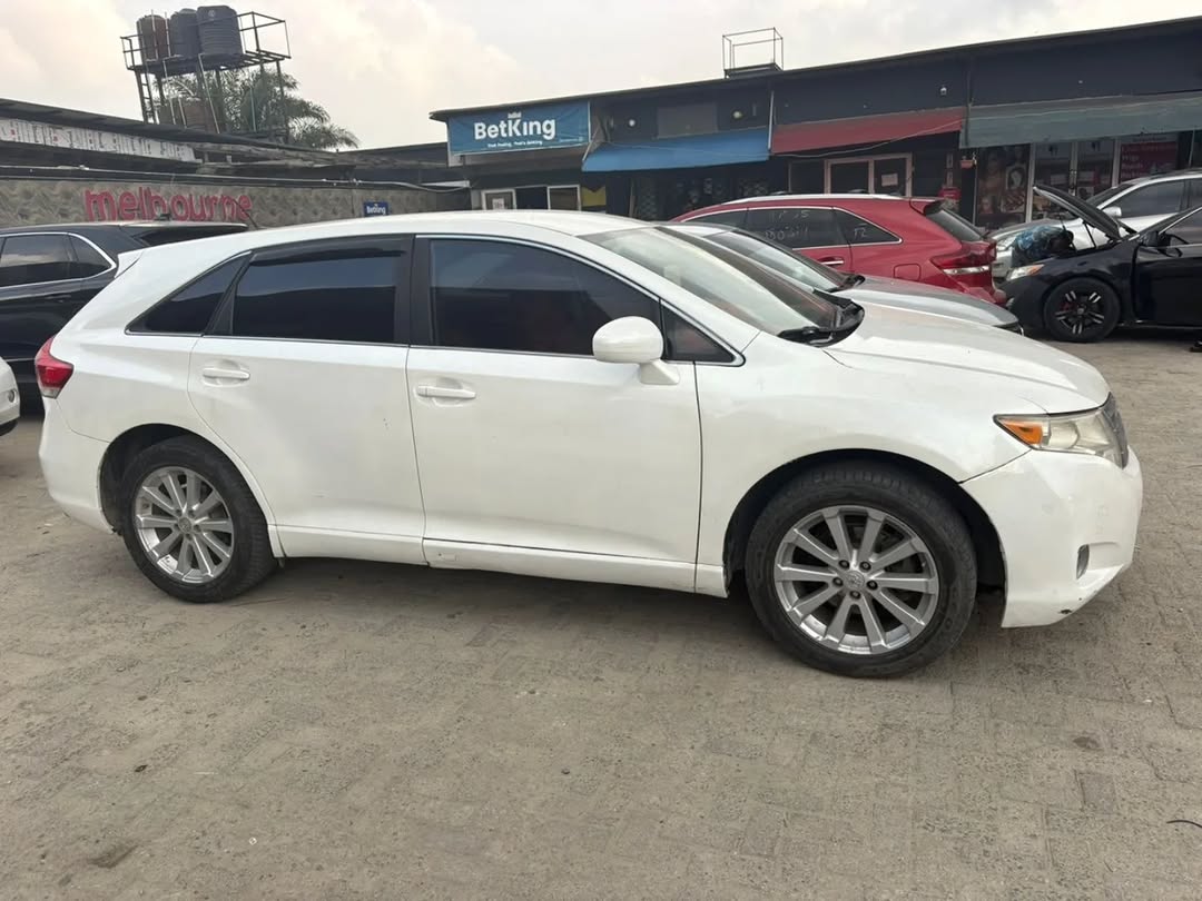 2011 Toyota Venza: Ready to Drive for 11.5M