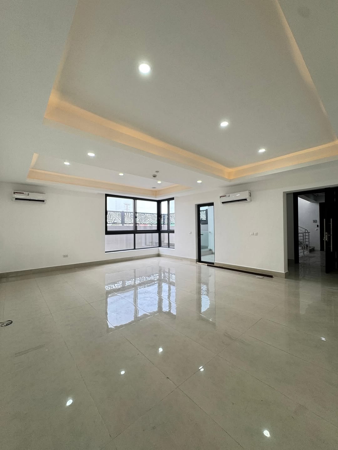 Lekki’s Premier Airbnb Gem with Expressway Views