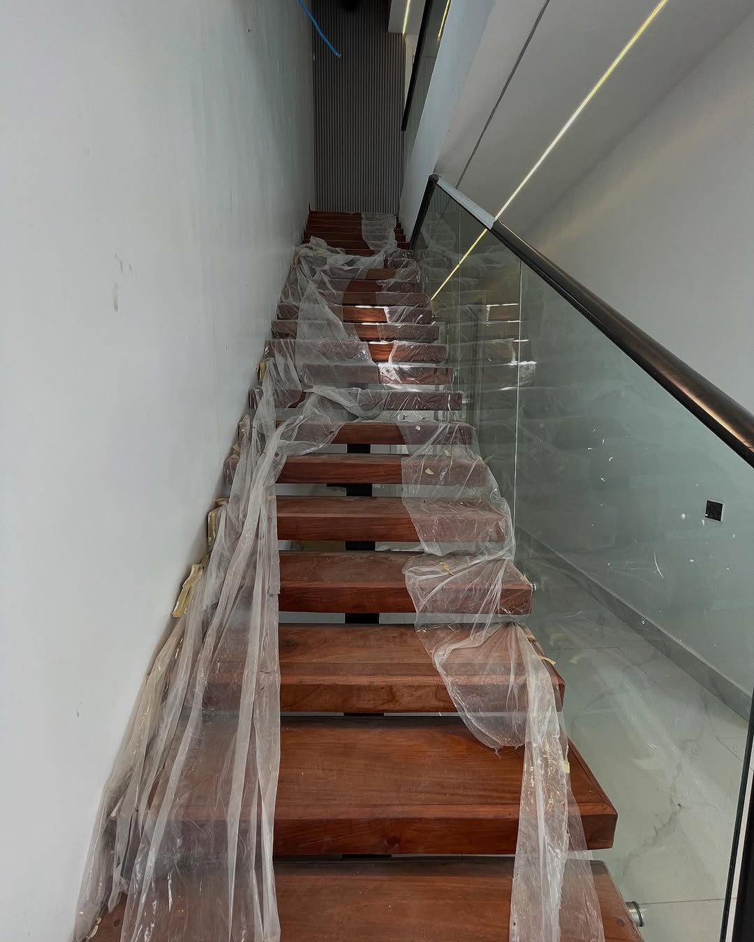 Lekki Phase 1 Palace: 5-Bed Duplex with Cinema & Pool