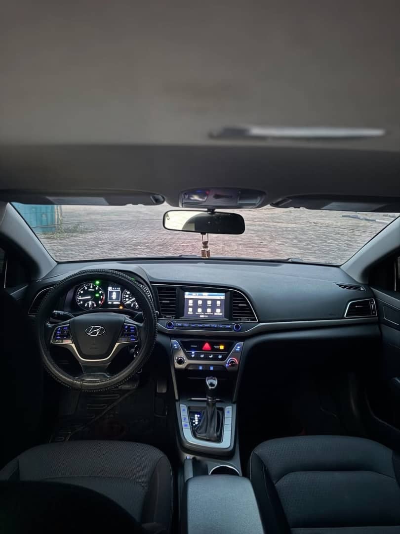 2018 Hyundai Elantra: Premium Ride, ₦14M