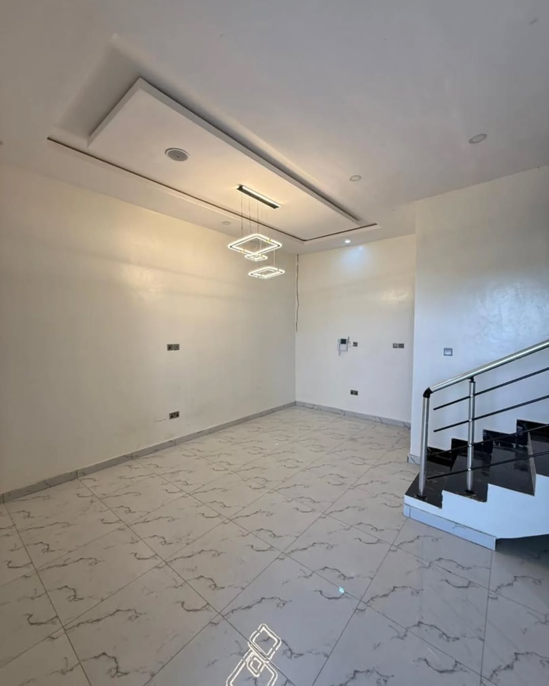 Ajahn’s Exclusive 3-Bed Terrace Duplex with Solar & BQ