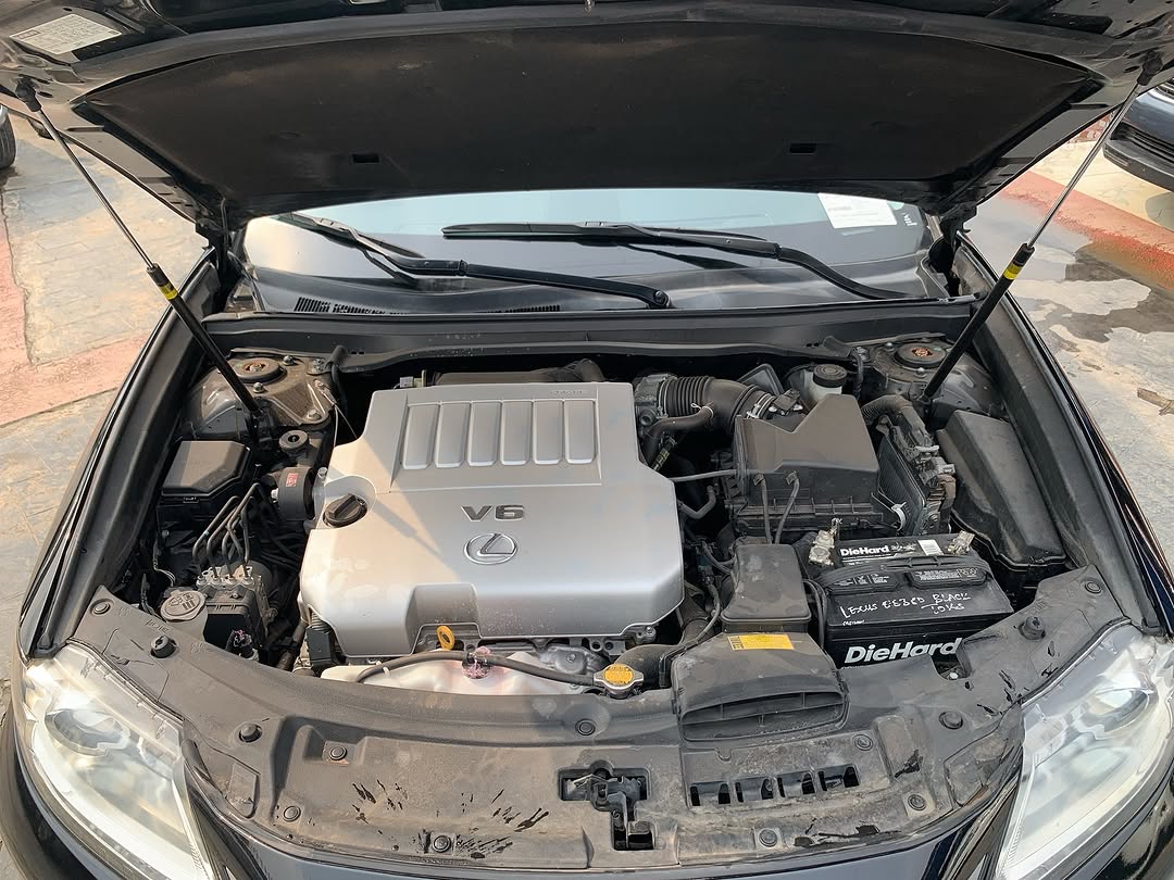 2013 Lexus ES350: V6 Power, Luxury & Duty-Paid