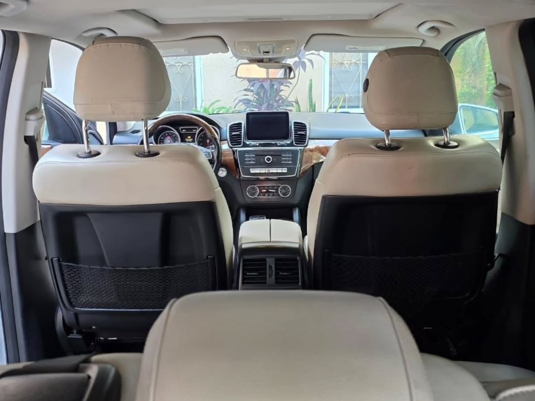 Luxury 2016 Mercedes GLE350: Pristine & Ready