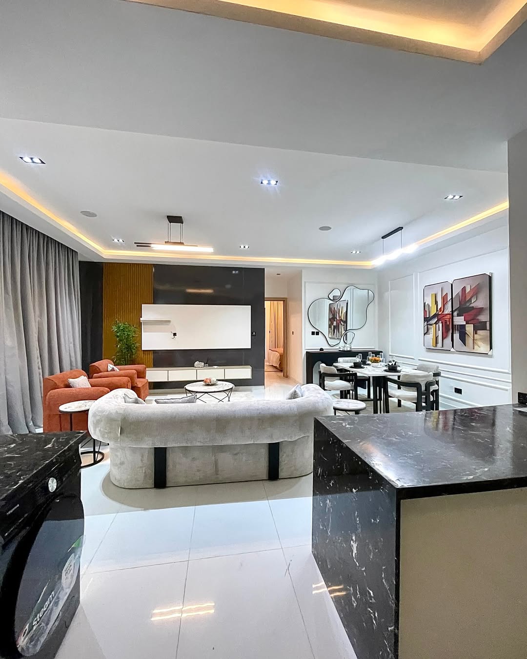 Sleek 2-Bed Poolside Apartment in Ikate Lekki